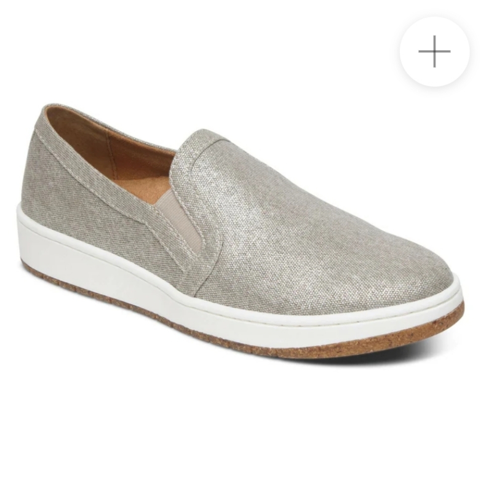 Aetrex Gray Slip-On Shoes 8.5